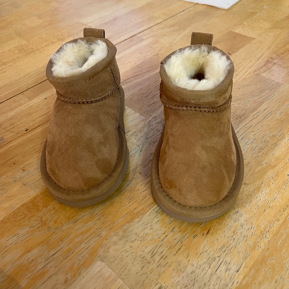 Toddler classic ultra mini UGG boot